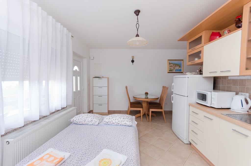 Apartment Zorka 密德维亚 外观 照片